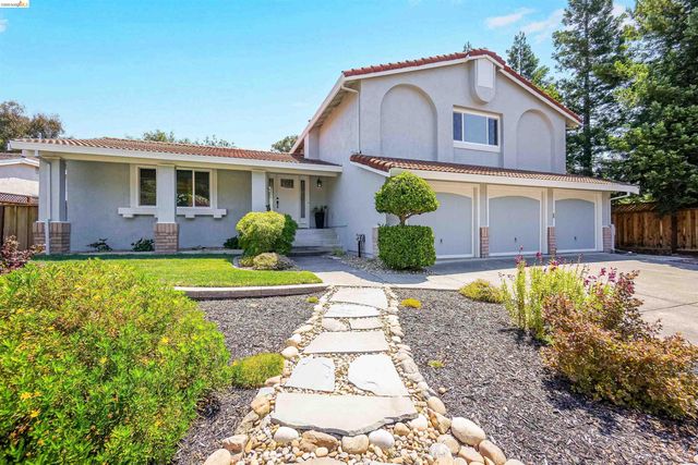 2704 Mohawk Cir, San Ramon, CA 94583