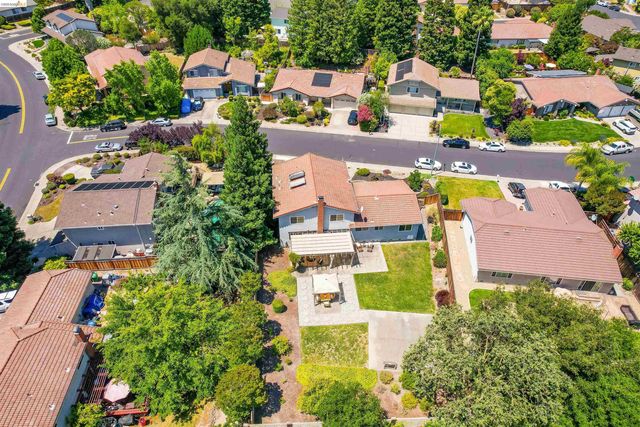 2704 Mohawk Cir, San Ramon, CA 94583