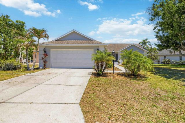 4851 HAMLETS GROVE DRIVE, Sarasota, FL 34235