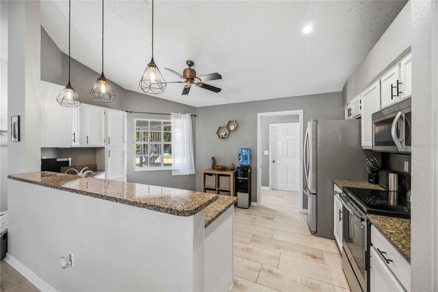 4851 HAMLETS GROVE DRIVE, Sarasota, FL 34235