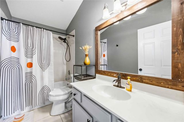 4851 HAMLETS GROVE DRIVE, Sarasota, FL 34235