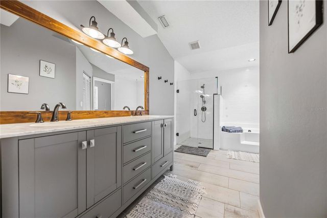 4851 HAMLETS GROVE DRIVE, Sarasota, FL 34235