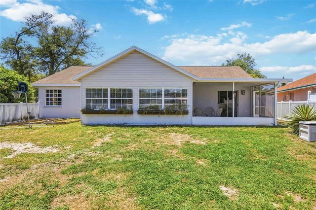 4851 HAMLETS GROVE DRIVE, Sarasota, FL 34235