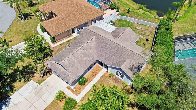 4851 HAMLETS GROVE DRIVE, Sarasota, FL 34235