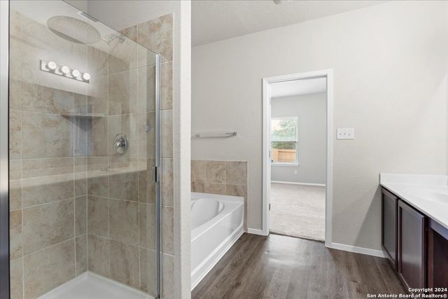 2438 Key Hole View, Converse, TX 78109
