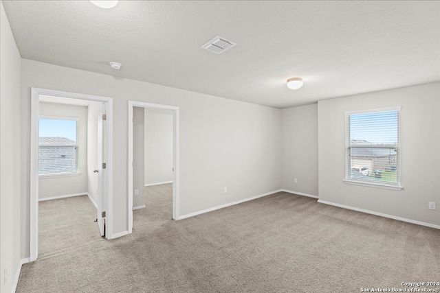 2438 Key Hole View, Converse, TX 78109