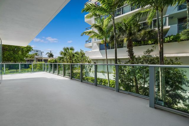 9221 E Bay Harbor Drive 212, Bay Harbor Islands, FL 33154