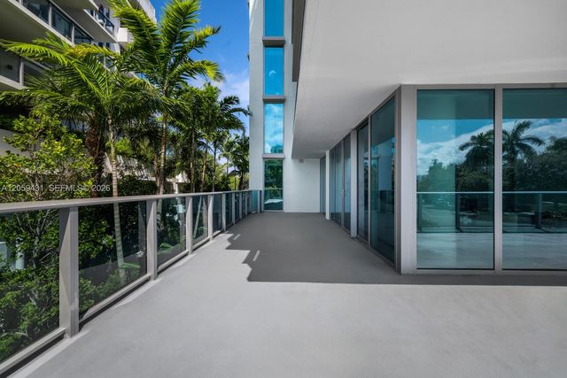 9221 E Bay Harbor Drive 212, Bay Harbor Islands, FL 33154