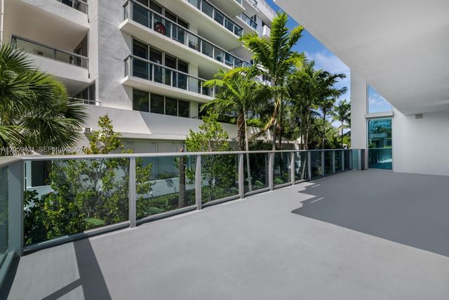 9221 E Bay Harbor Drive 212, Bay Harbor Islands, FL 33154