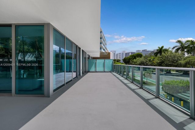 9221 E Bay Harbor Drive 212, Bay Harbor Islands, FL 33154