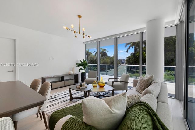 9221 E Bay Harbor Drive 212, Bay Harbor Islands, FL 33154