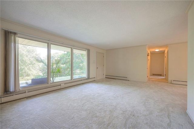 4036 Shrine Park Road, Leavenworth, KS 66048