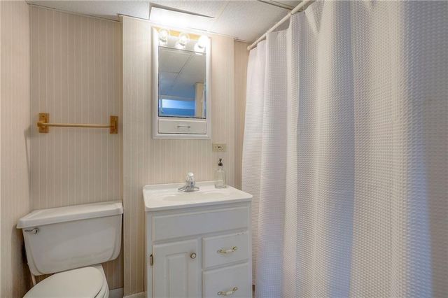 4036 Shrine Park Road, Leavenworth, KS 66048