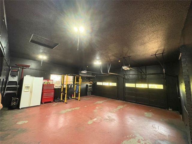 4036 Shrine Park Road, Leavenworth, KS 66048