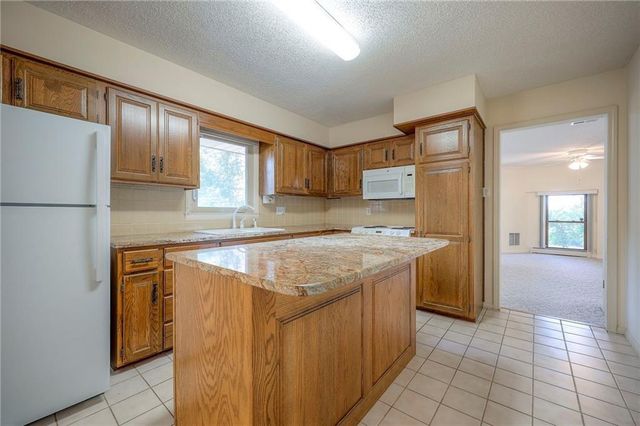 4036 Shrine Park Road, Leavenworth, KS 66048