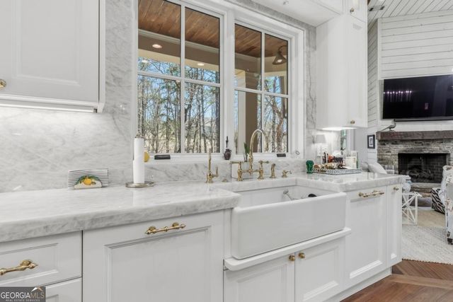 1090 Jones Bluff Court, Greensboro, GA 30642