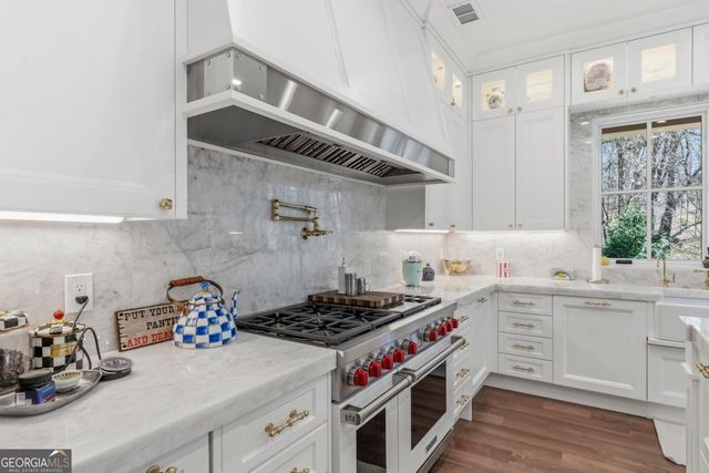 1090 Jones Bluff Court, Greensboro, GA 30642