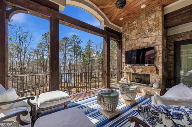 1090 Jones Bluff Court, Greensboro, GA 30642