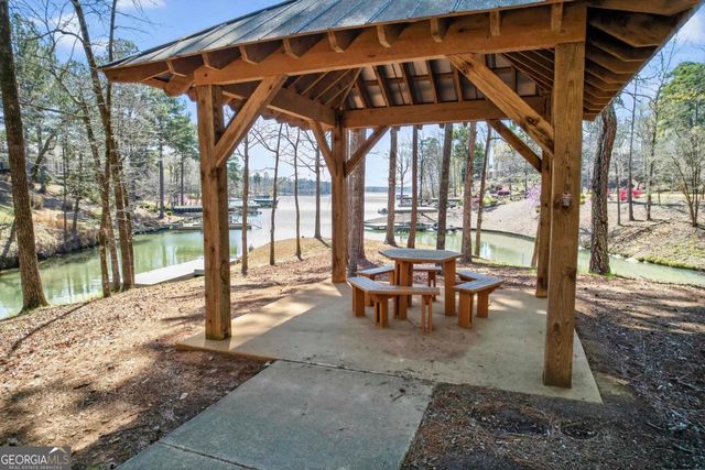 1090 Jones Bluff Court, Greensboro, GA 30642