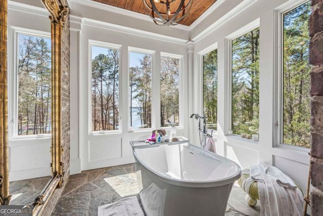 1090 Jones Bluff Court, Greensboro, GA 30642