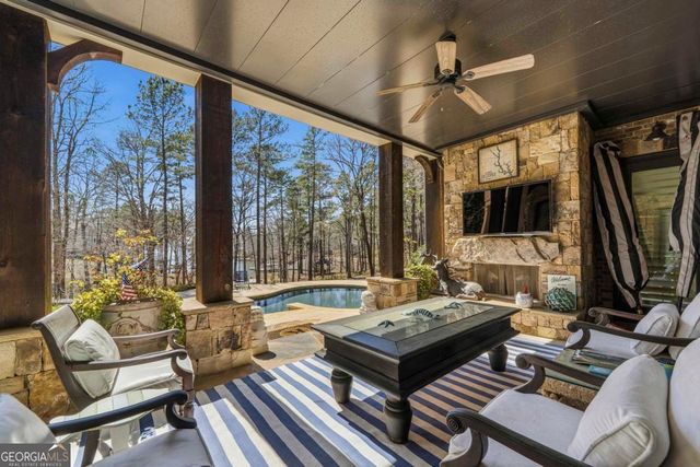 1090 Jones Bluff Court, Greensboro, GA 30642