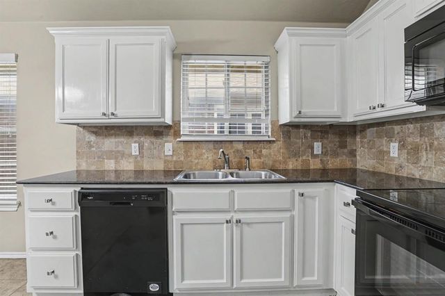 2420 NW 198th Street, Edmond, OK 73012
