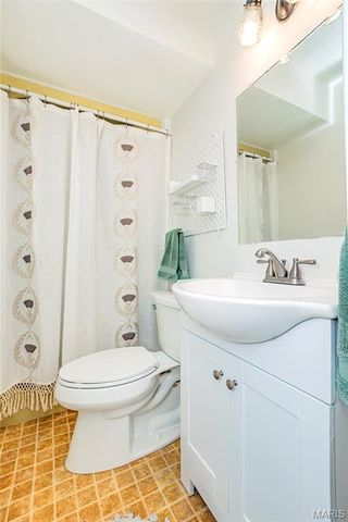 2131 Oakshire Farm, Unincorporated, MO 63084