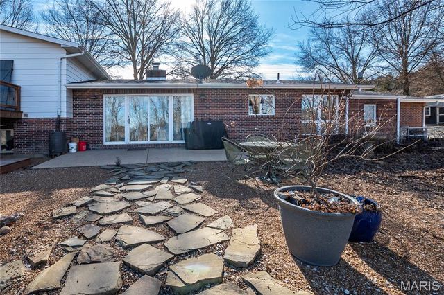 2131 Oakshire Farm, Unincorporated, MO 63084