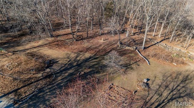 2131 Oakshire Farm, Unincorporated, MO 63084