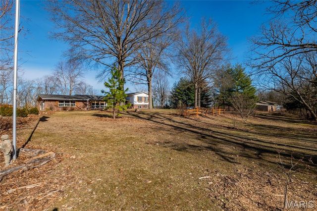 2131 Oakshire Farm, Unincorporated, MO 63084