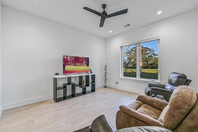 7627 Scott Avenue, Manvel, TX 77578