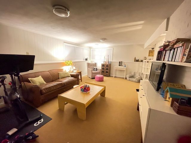 178 Beethoven Ave. -, Newton, MA 02468