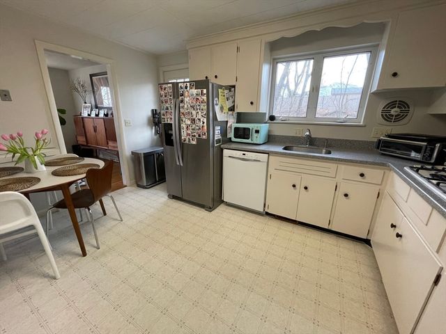 178 Beethoven Ave. -, Newton, MA 02468