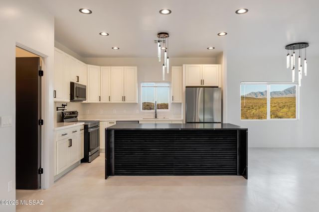 24 Camino Olympia, Rio Rico, AZ 85648