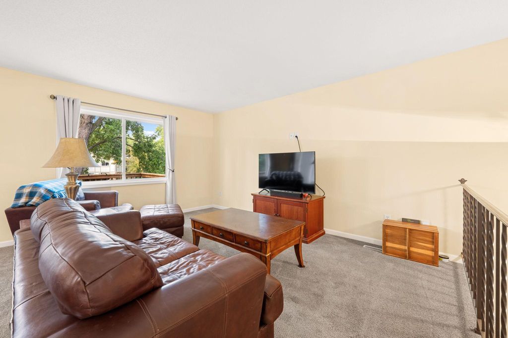 7864 Yucca Lane N, Maple Grove, MN 55311 — photo 4