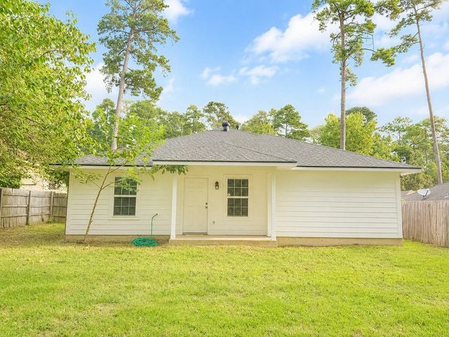 322 Green Leaf Street, Huntsville, TX 77340