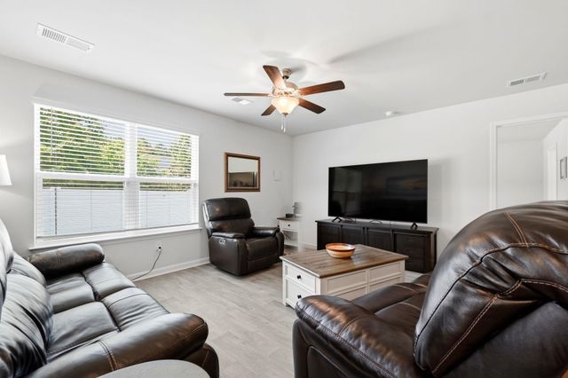 1004 Corn Husk Loop, Conway, SC 29527