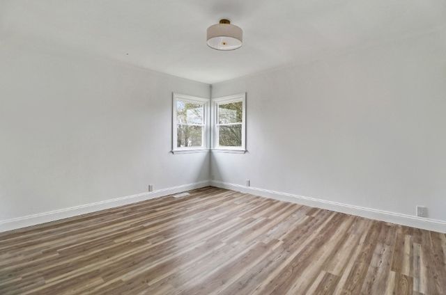 106 Dearman St, Smithville, TN 37166