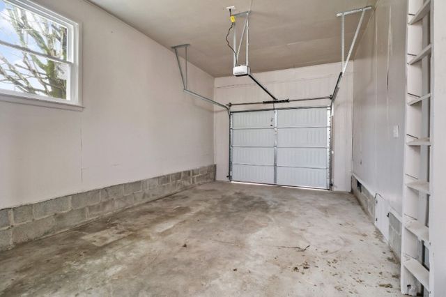 106 Dearman St, Smithville, TN 37166
