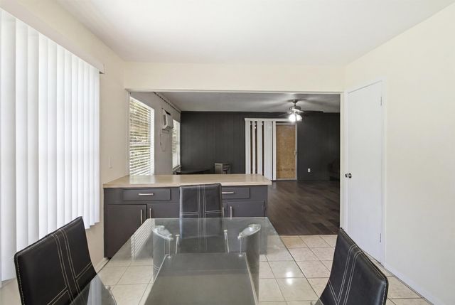 6632 Emhouse Street, Dallas, TX 75232