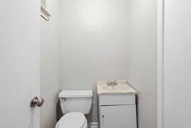 6632 Emhouse Street, Dallas, TX 75232
