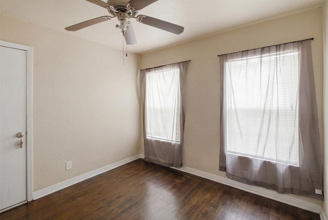 6632 Emhouse Street, Dallas, TX 75232