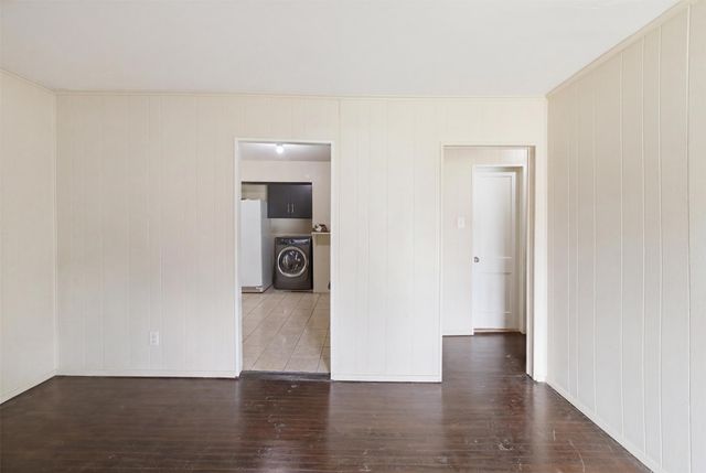 6632 Emhouse Street, Dallas, TX 75232