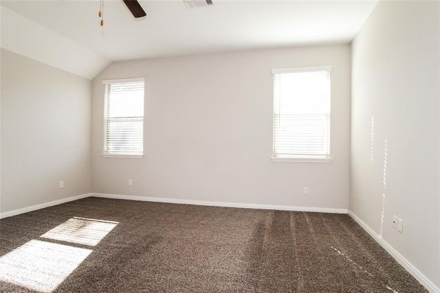 320 E Georgia, Mustang, OK 73064