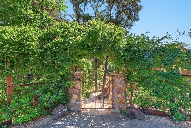2030 Sparrow Valley Road, Aptos, CA 95003