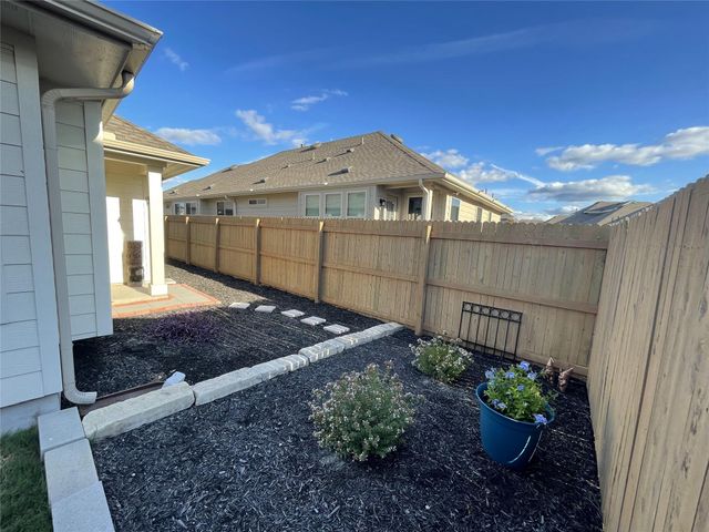 108 Lasino DR, Georgetown, TX 78626