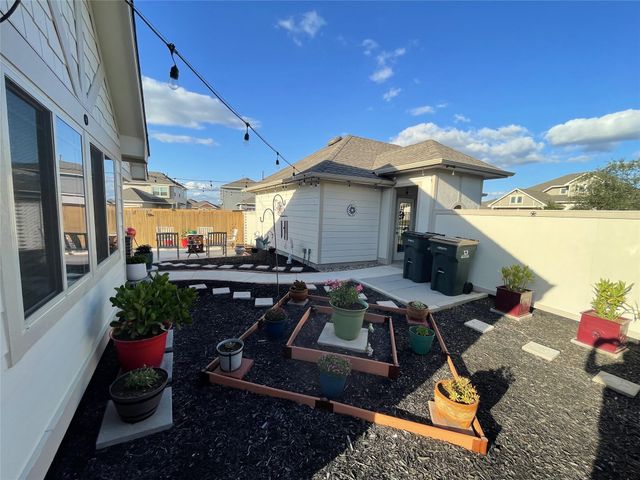 108 Lasino DR, Georgetown, TX 78626