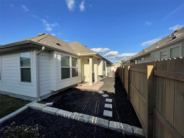 108 Lasino DR, Georgetown, TX 78626