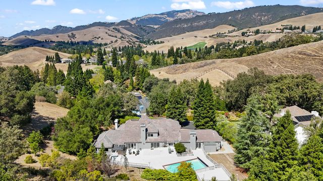 190 Silver Pine Lane, Danville, CA 94506