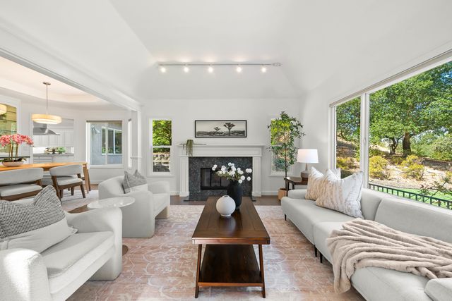 190 Silver Pine Lane, Danville, CA 94506